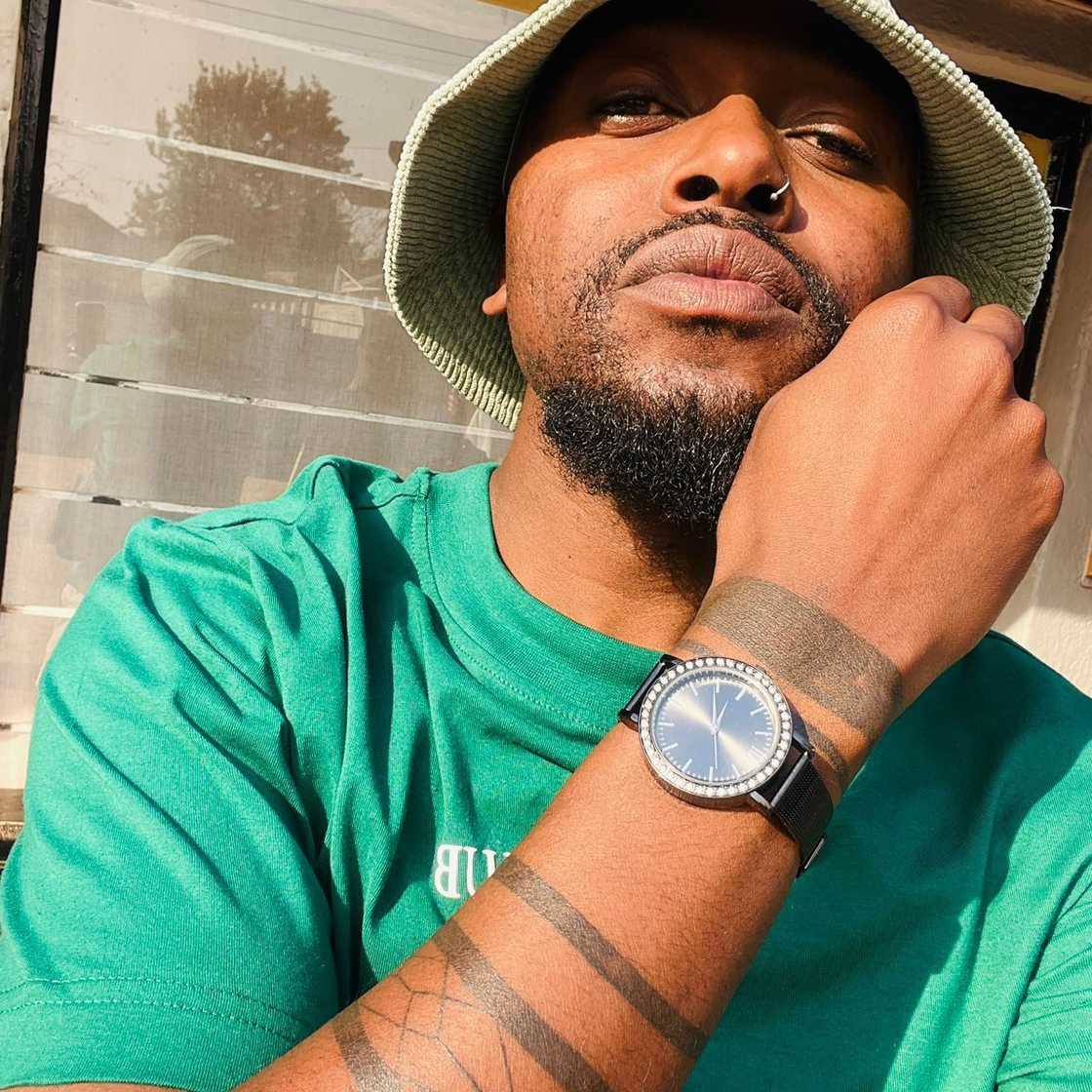 Some social media users saw nothing wrong with a man showing his humorous side at his wedding Some social media users saw nothing wrong with a man showing his humorous side at his wedding