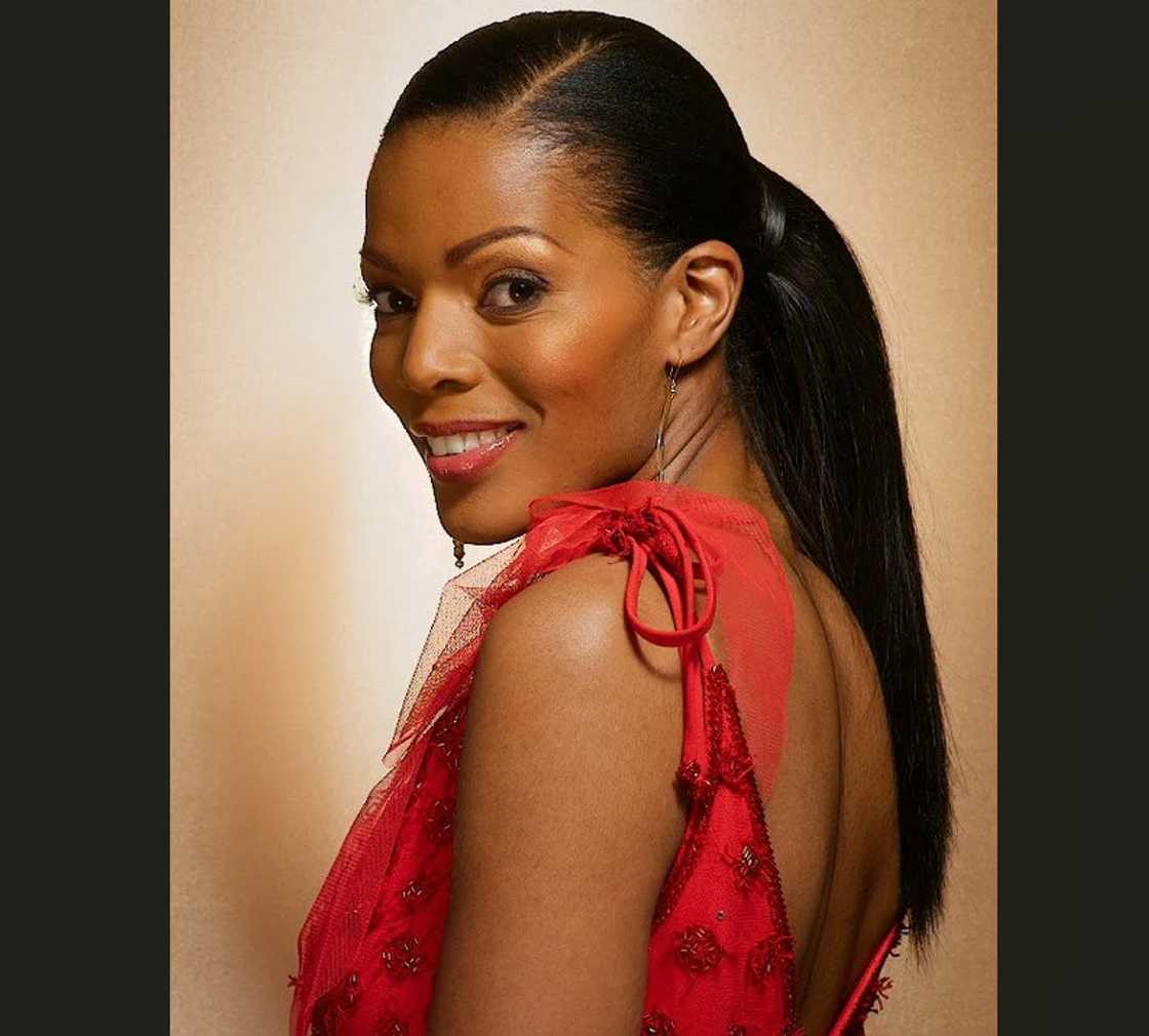 Connie Ferguson played Karabo Moroka. Connie Ferguson played Karabo Moroka.