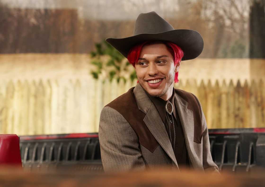 Pete Davidson net worth, age, girlfriend, education, tattoos, parents, profiles Pete Davidson net worth, age, girlfriend, education, tattoos, parents, profiles