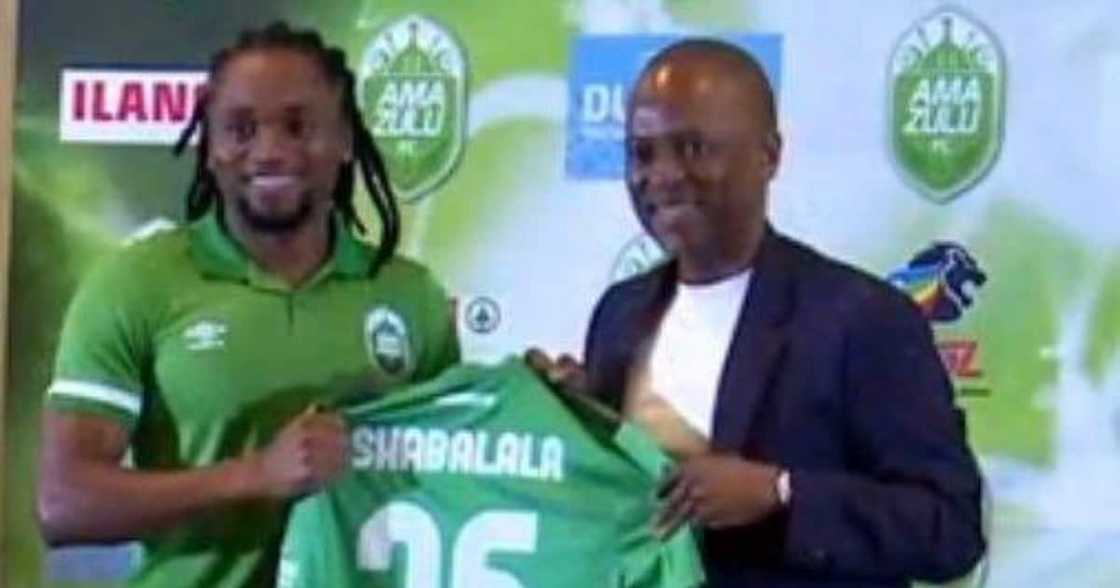 World cup hero Siphiwe Tshabalala joins AmaZulu World cup hero Siphiwe Tshabalala joins AmaZulu