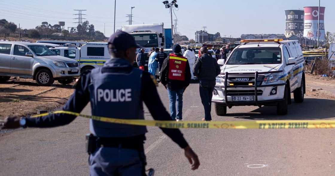 tavern shooting, Pretoria, one killed, three suspects, unknown motive, police