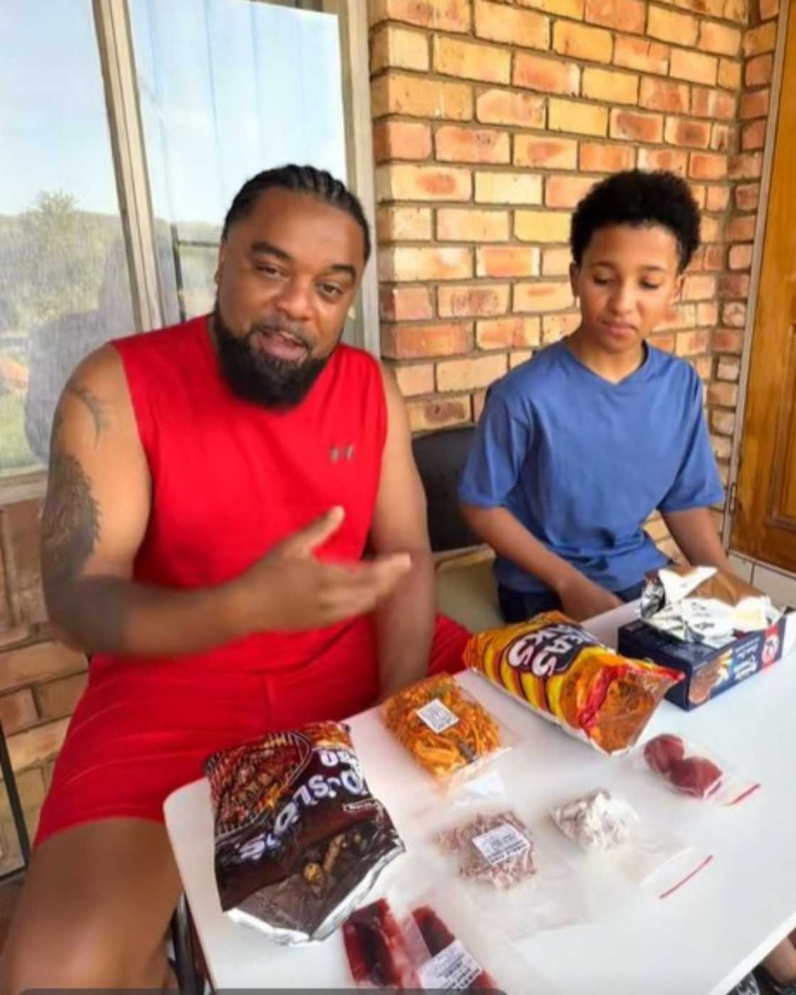 American explores countries around the world