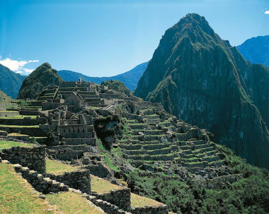 12 famous wonders of the world 12 famous wonders of the world