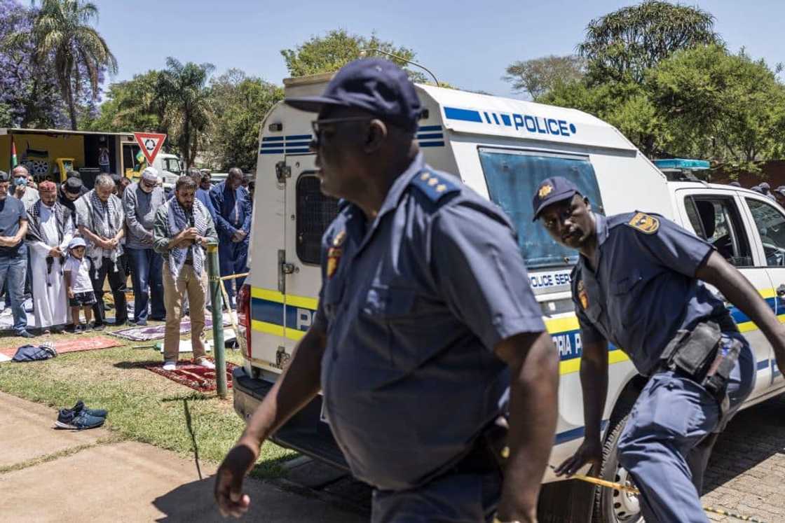 Police in Cape Town assaulted a Burundian national after they barged into his workplace in a viral video Police in Cape Town assaulted a Burundian national after they barged into his workplace in a viral video