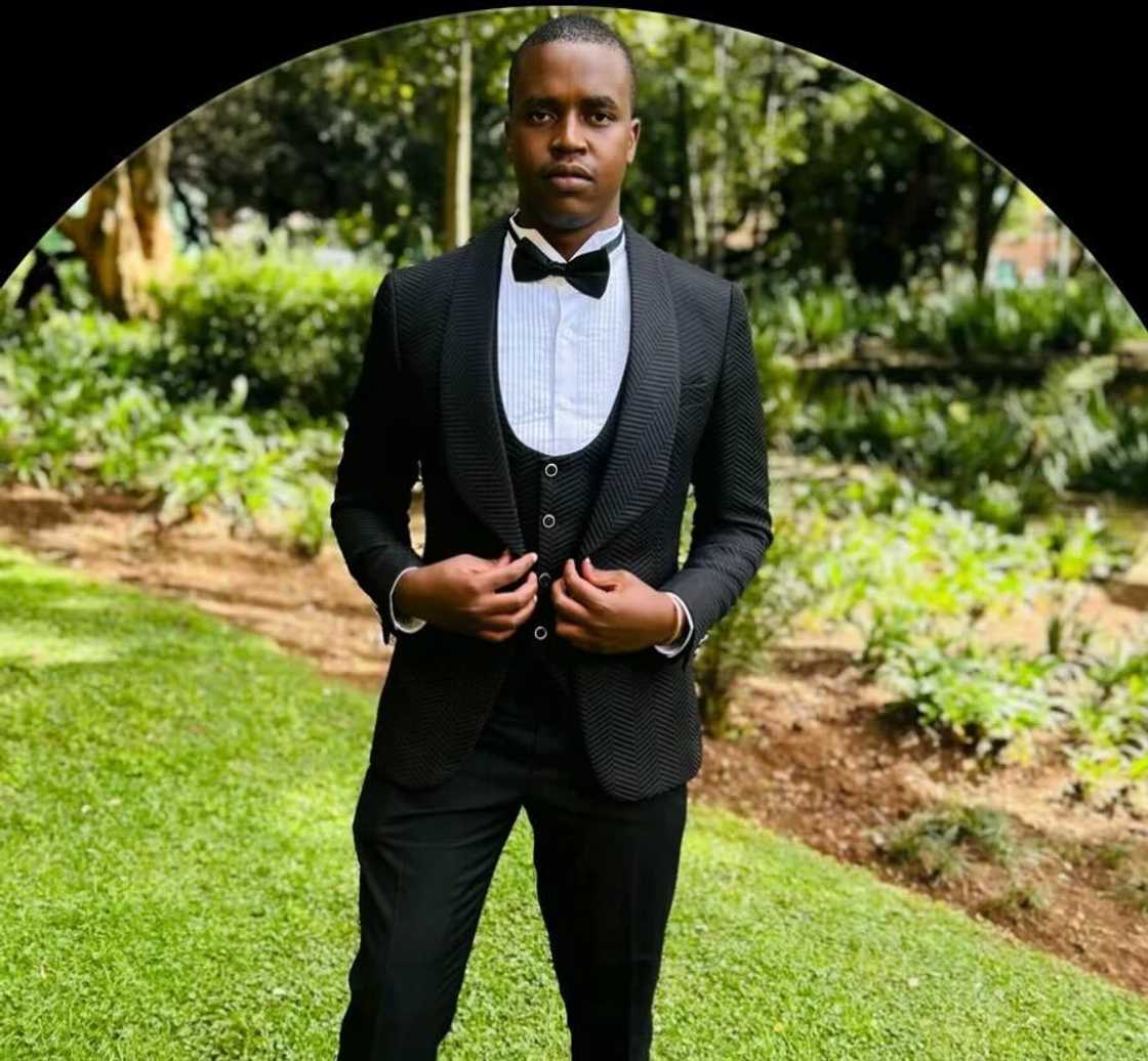 A graduate flexed his Logistics degree and shared how he opened up his company. A graduate flexed his Logistics degree and shared how he opened up his company.