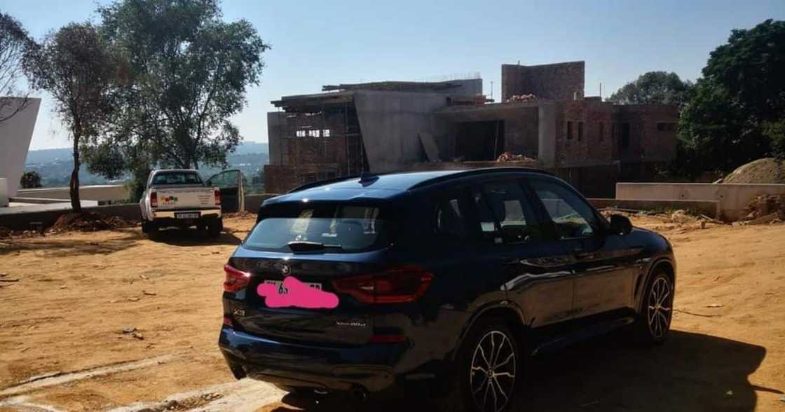 Lady, pic, new property, car, inspires Mzansi, reactions Lady, pic, new property, car, inspires Mzansi, reactions