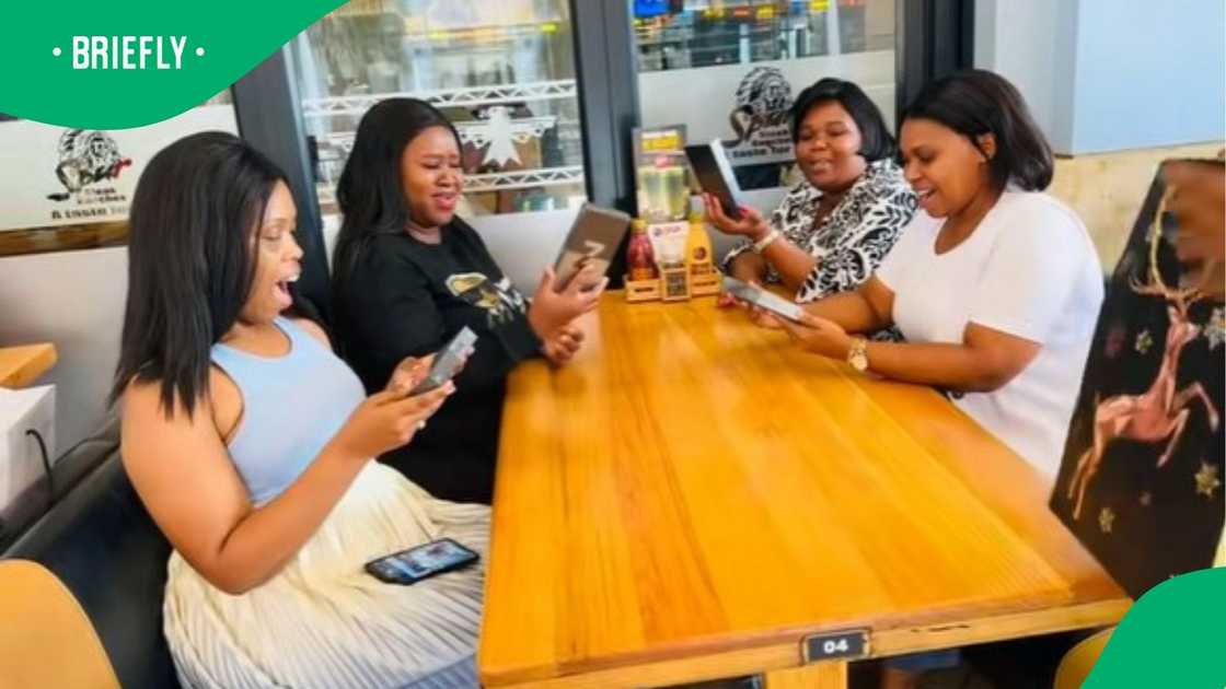 The image captured the women's reactions to their new gifts