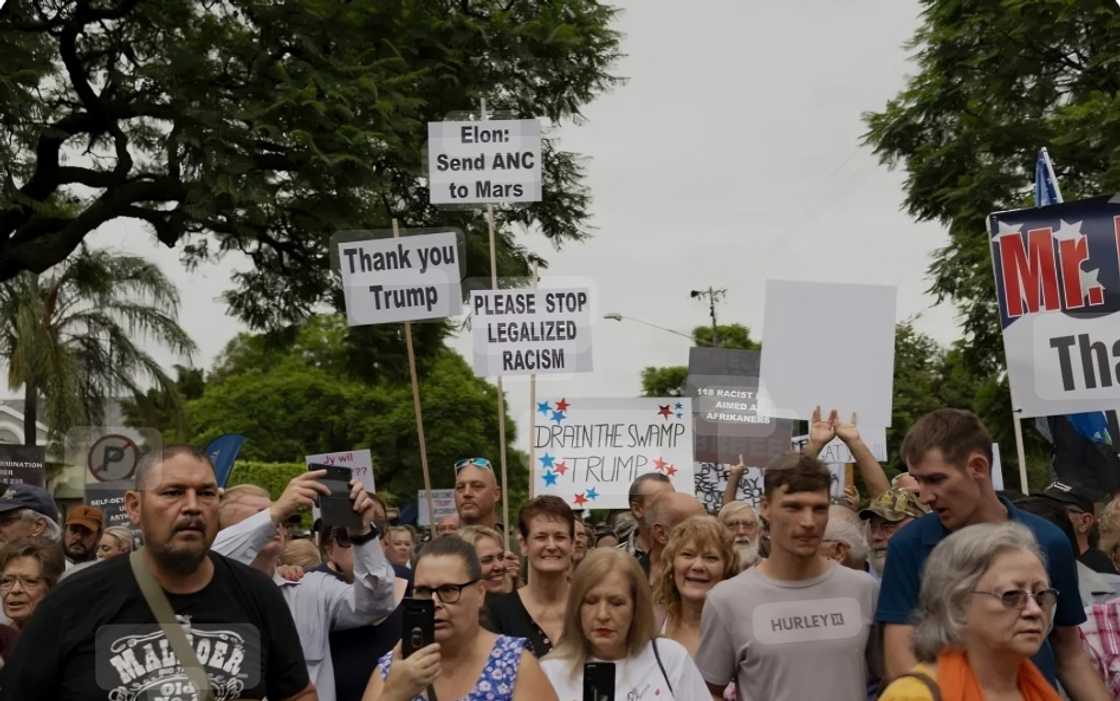 Afrikaners protesting at US Embassy slammed by white youth over 'Die Stem'