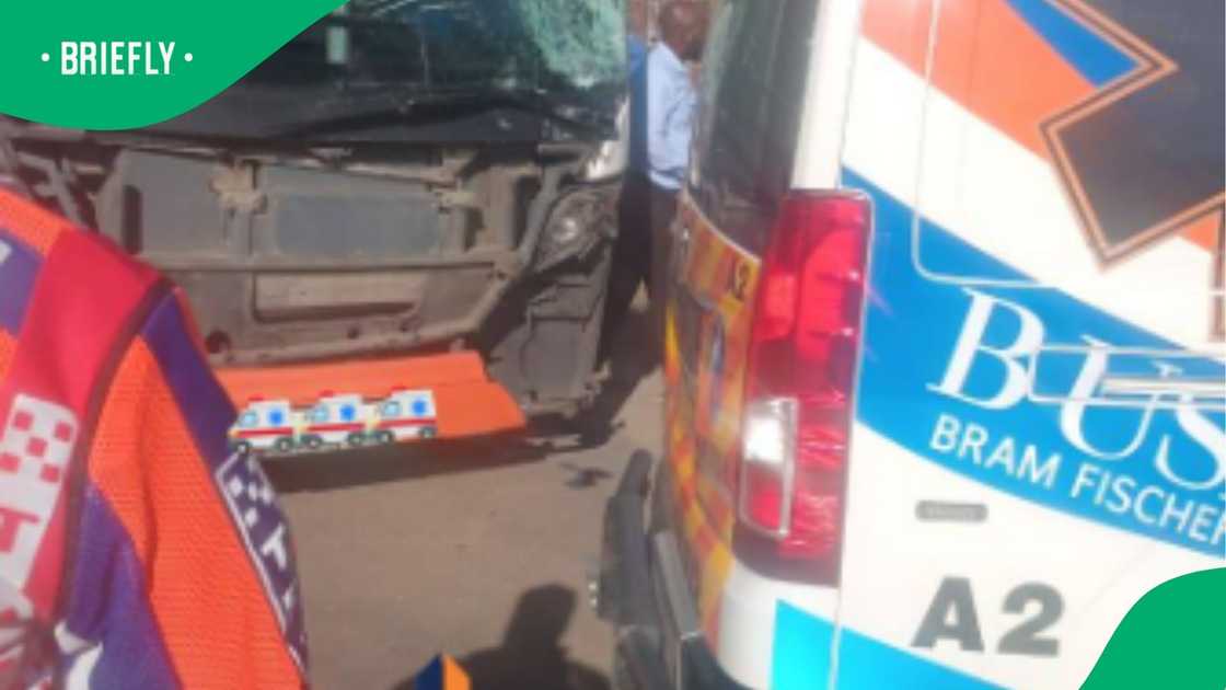 Private emergency service VR MED Emergency Medical Services said patients were assessed at the scene