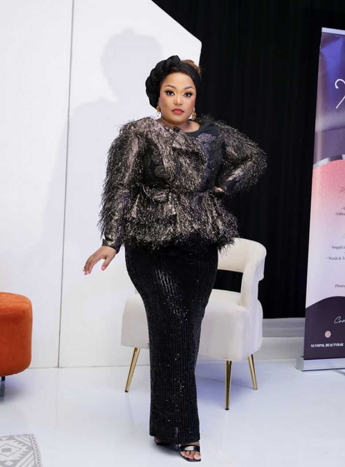 Online users speculated after MaKhumalo shared pictures without her wedding ring Online users speculated after MaKhumalo shared pictures without her wedding ring