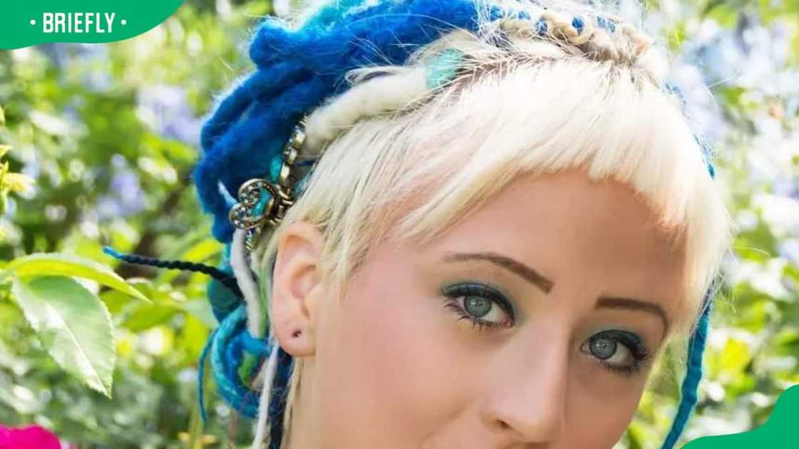 How do you make dreads look professional? How do you make dreads look professional?