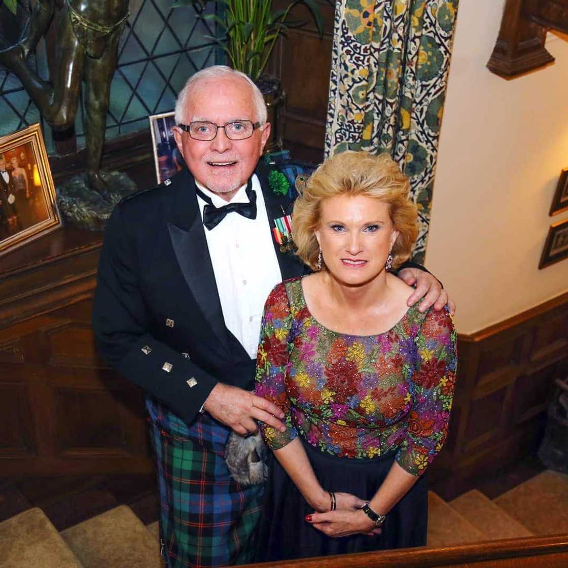 Dan Pena's net worth Dan Pena's net worth
