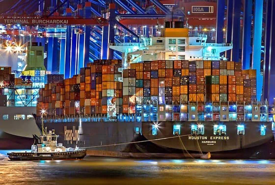 shipping companies shipping companies