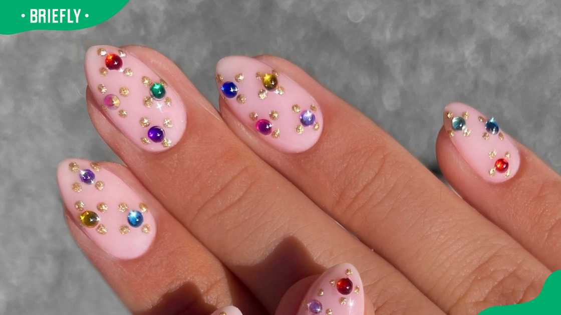 Festive gems nails Festive gems nails