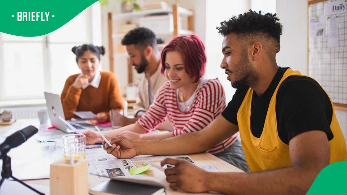 More than half of all graduate vacancies offered starting annual salaries between R75,000 and R100,000
