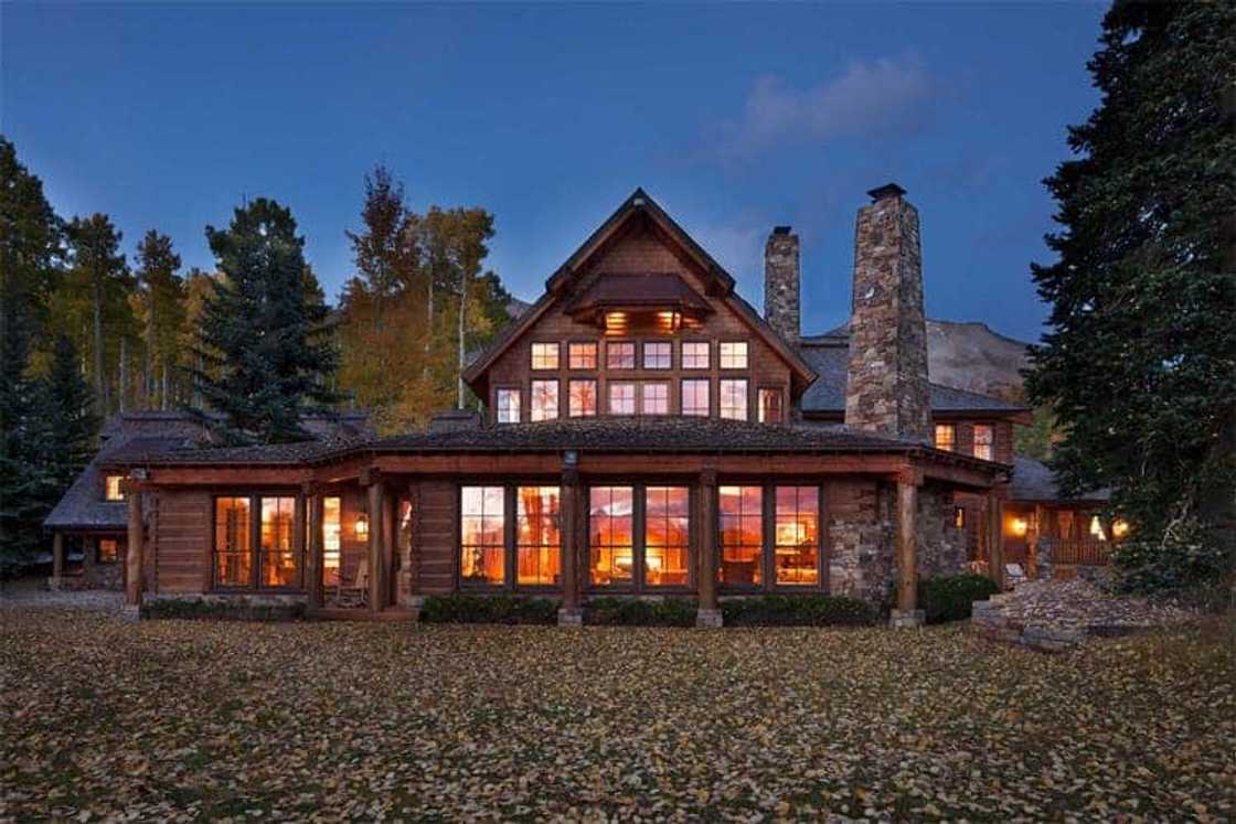 Who owns the most expensive house in the world Who owns the most expensive house in the world