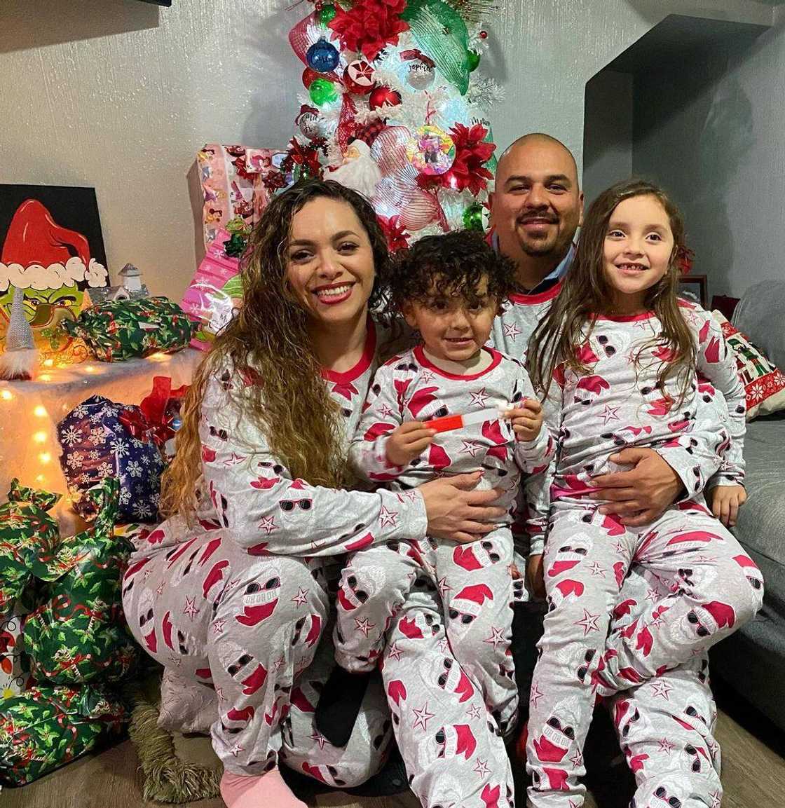 Santa-themed set Santa-themed set