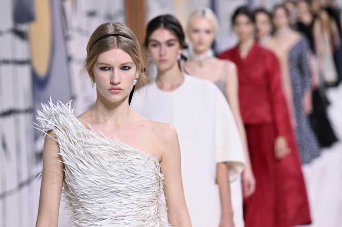 Grecian goddess looks featured in the varied Dior collection Grecian goddess looks featured in the varied Dior collection