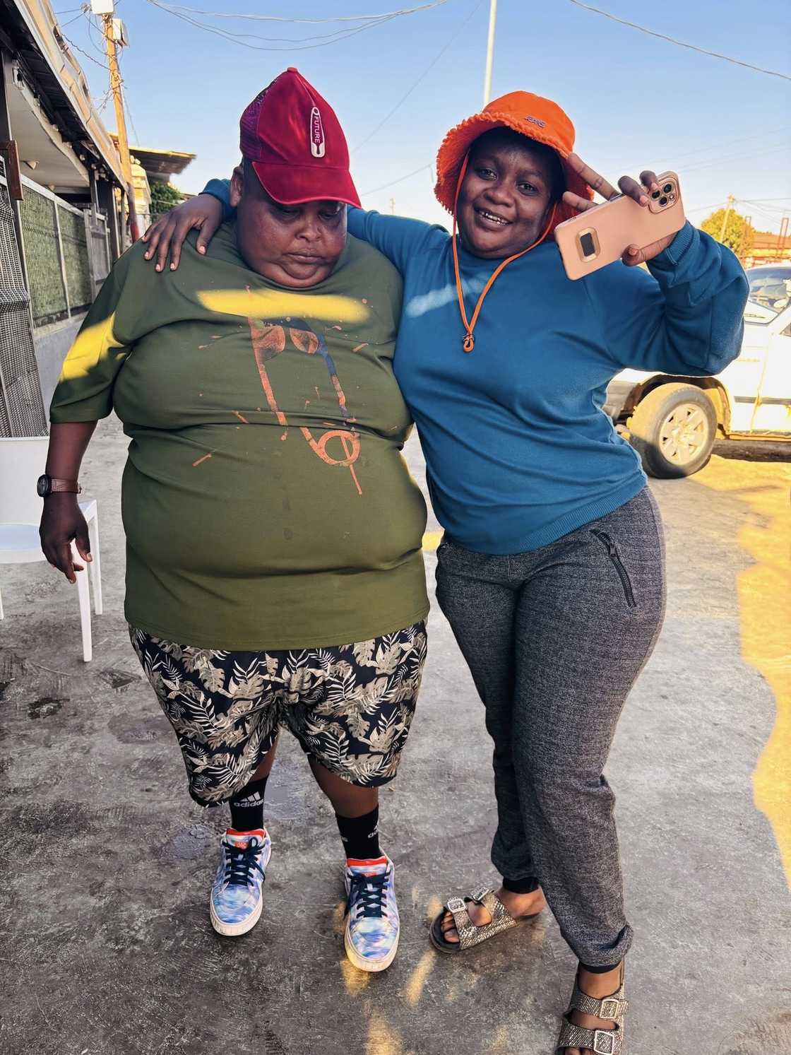 Tsekeleke and Black Cat Girl were rumoured to have gotten back together Tsekeleke and Black Cat Girl were rumoured to have gotten back together