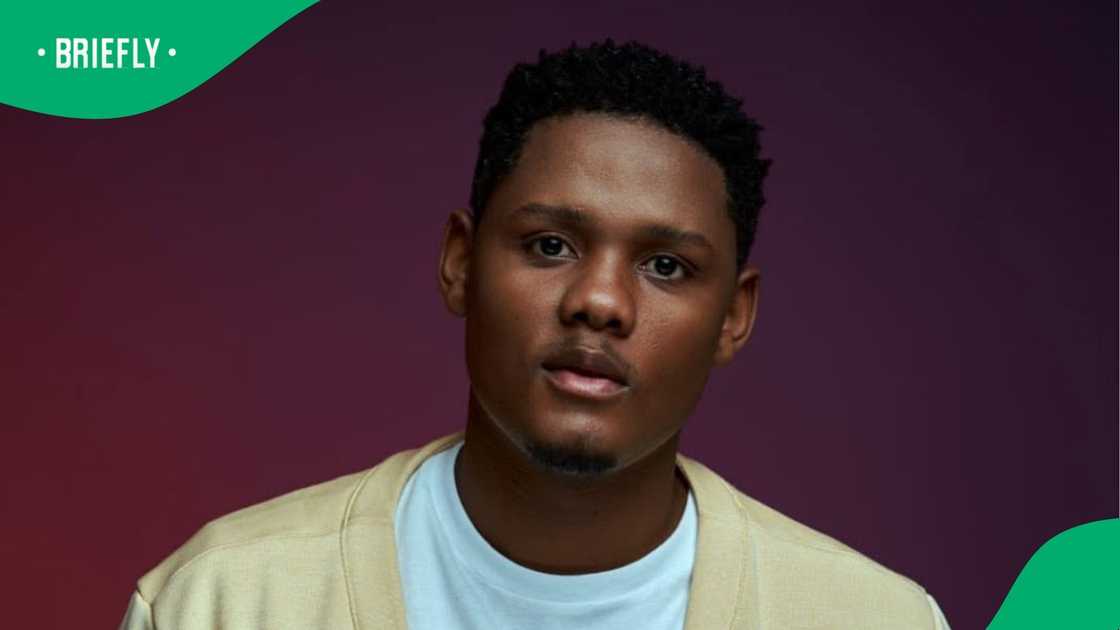 Samthing Soweto wins hearts after stopping performance to help fan