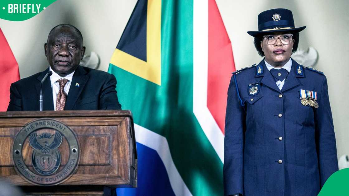 South African President Cyril Ramaphosa and Acting National Police Commissioner Lieutenant General Puleng Dimpane