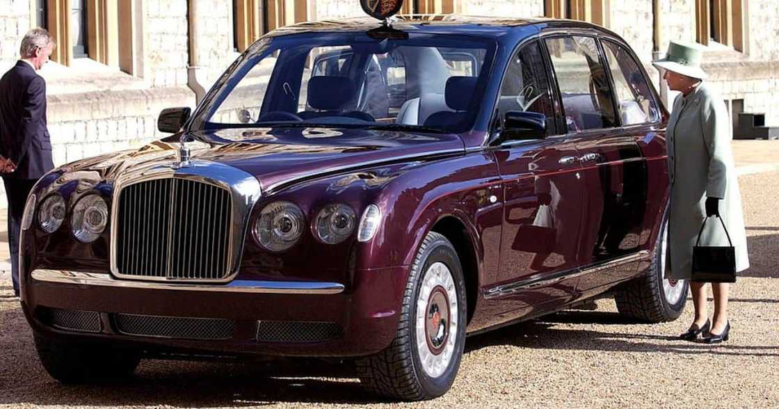 queen elizabeth, bentley, england, britain, cars queen elizabeth, bentley, england, britain, cars