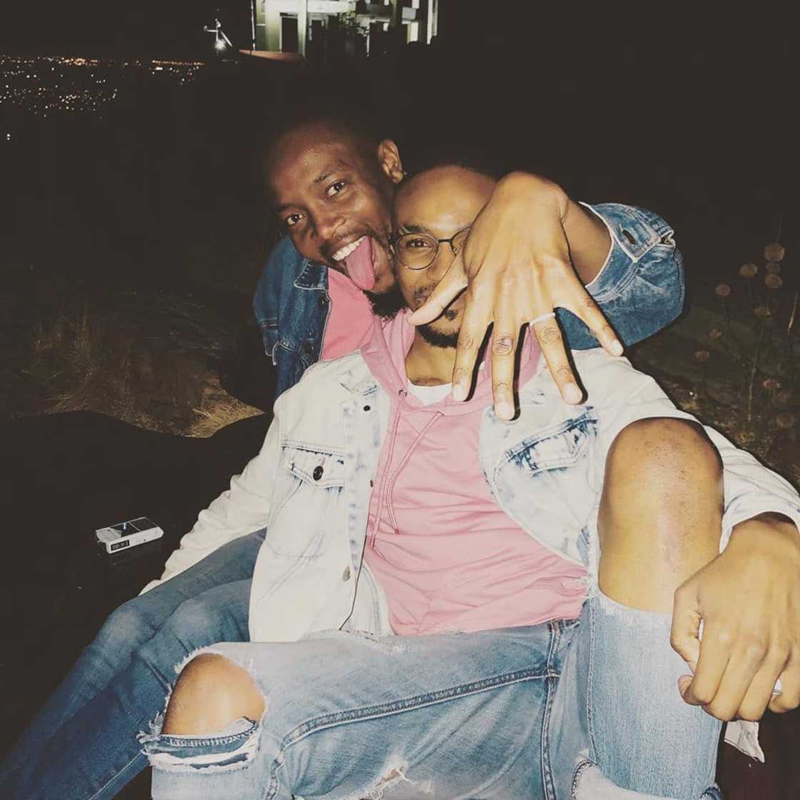 Moshe Ndiki biography: age, partner, parents, education, couple goals moments, Metro FM, videos and Instagram Moshe Ndiki biography: age, partner, parents, education, couple goals moments, Metro FM, videos and Instagram