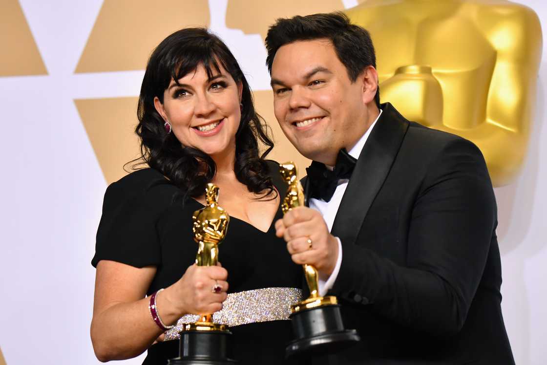 Songwriters Kristen Anderson-Lopez and Robert Lopez at the Oscars Songwriters Kristen Anderson-Lopez and Robert Lopez at the Oscars