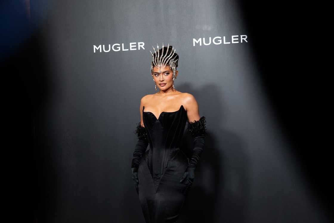 Kylie Jenner attends the Thierry Mugler: Couturissime Exhibition Kylie Jenner attends the Thierry Mugler: Couturissime Exhibition