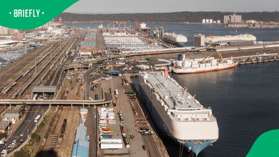The Durban Port will receive an investment of more than R900 million The Durban Port will receive an investment of more than R900 million