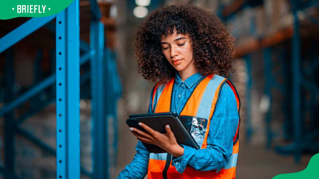 A supply chain manager oversees and manages the entire production flow of a company A supply chain manager oversees and manages the entire production flow of a company