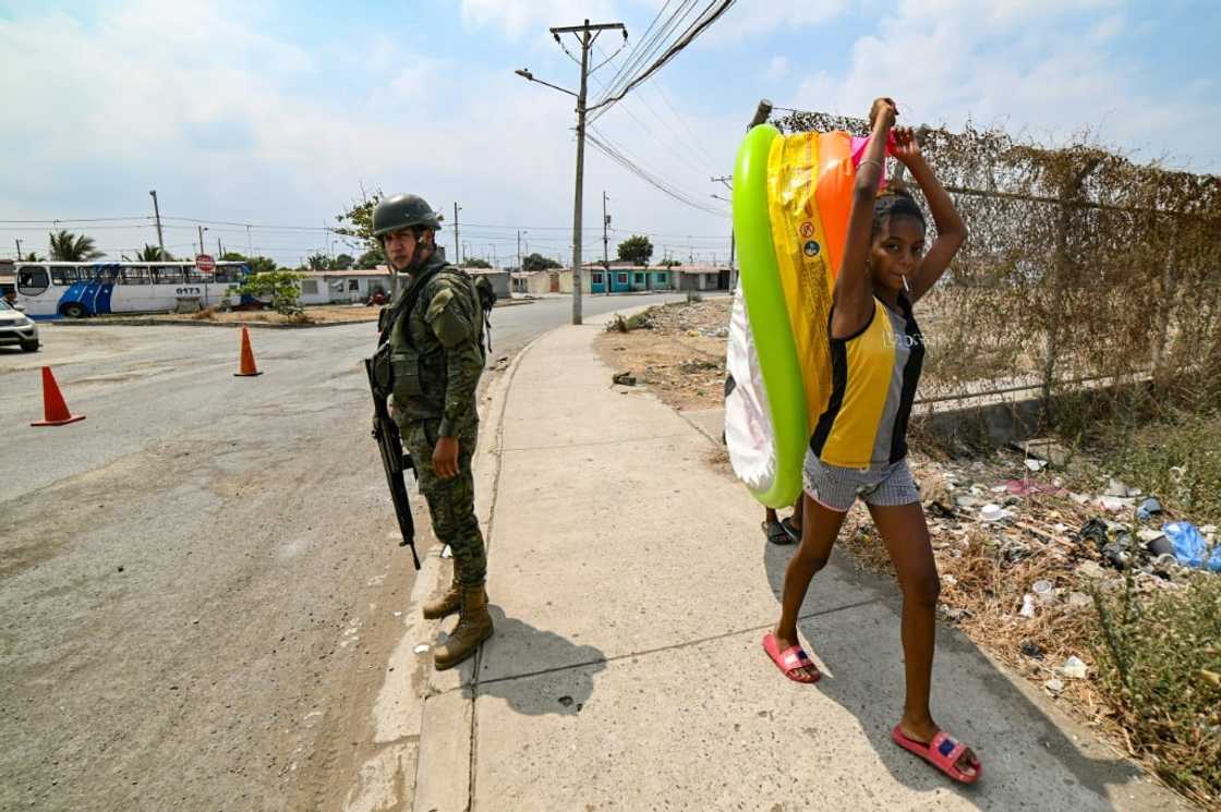 Guayaquil residents are often caught up in cross fire