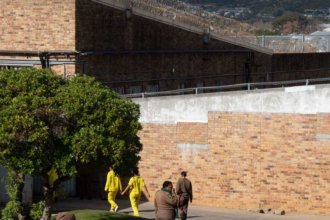 A Pollsmoor Correctional Facility inmate instructed a police officer to collect a package of contraband from his wife