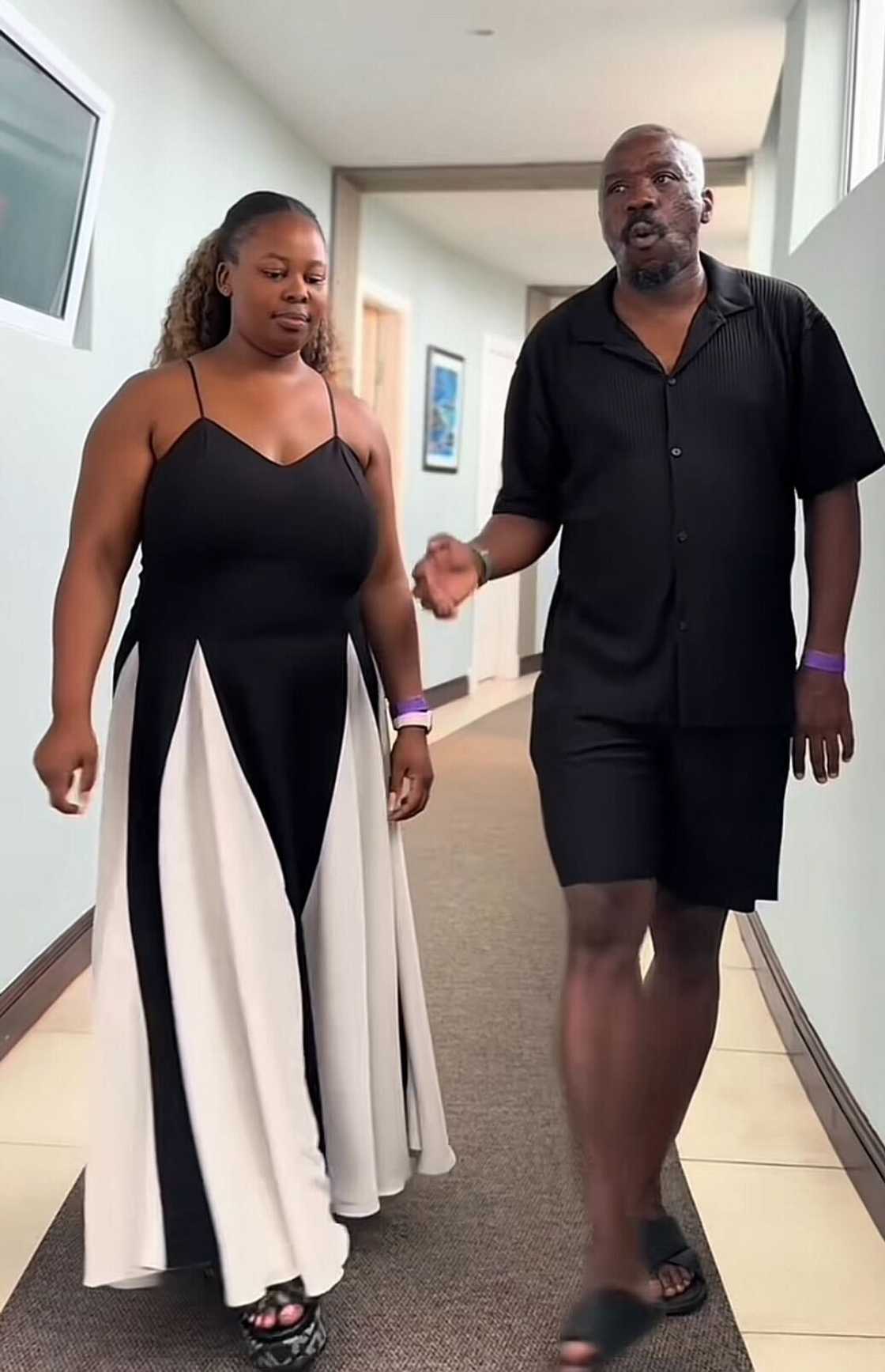 A South African man's reaction to his wife's content creation left Mzansi in stitches. A South African man's reaction to his wife's content creation left Mzansi in stitches.