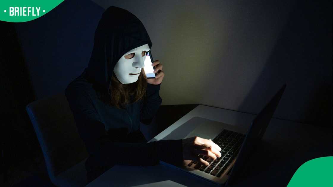 Fans believe they've found Ghost Lady from 'Podcast and Chill' Fans believe they've found Ghost Lady from 'Podcast and Chill'