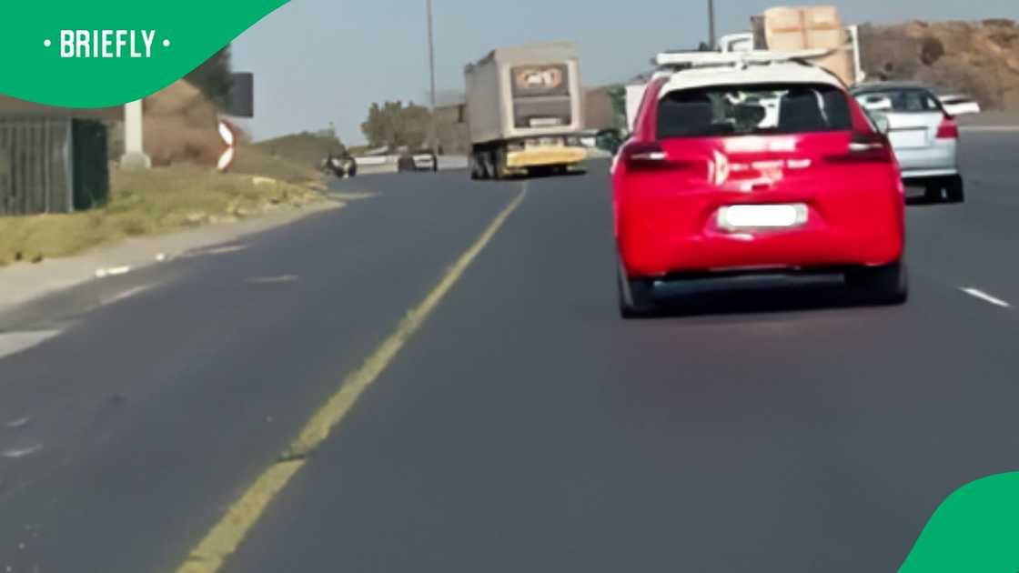 Heidelberg road plagued by falling rocks