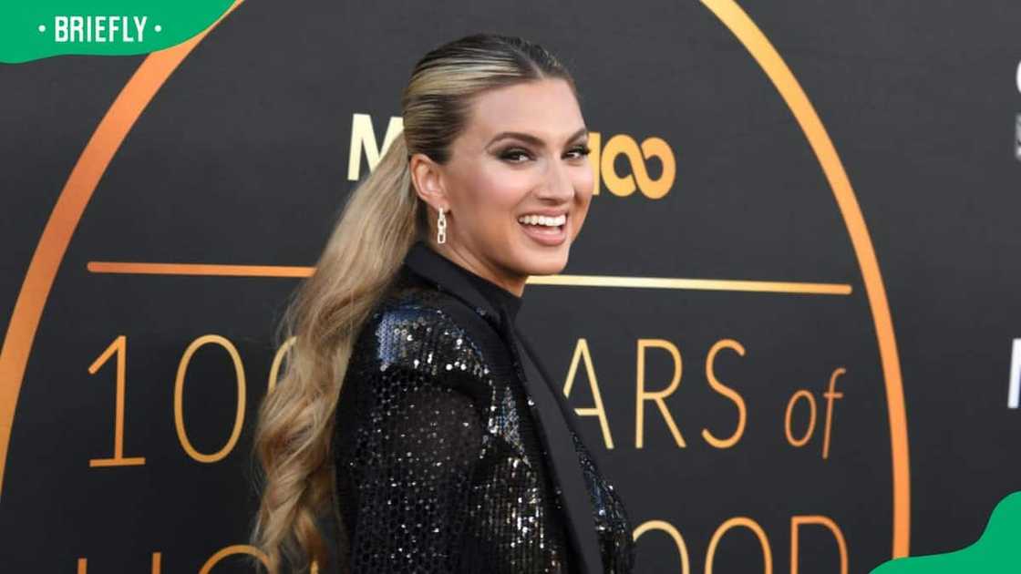 Who are Tori Kelly's parents? Meet Allwyn and Laura Kelly Who are Tori Kelly's parents? Meet Allwyn and Laura Kelly