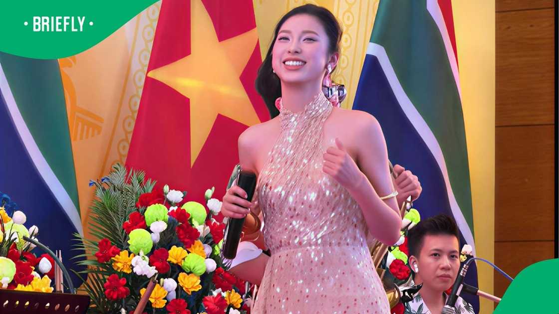 Vietnamese woman sings Brenda Fassie hit