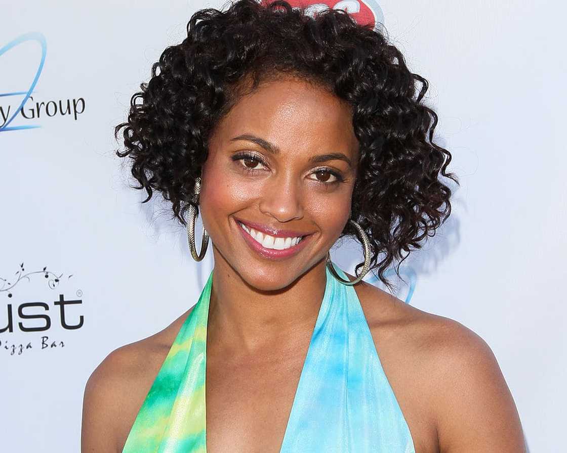 Who is the most famous South African actress? Who is the most famous South African actress?