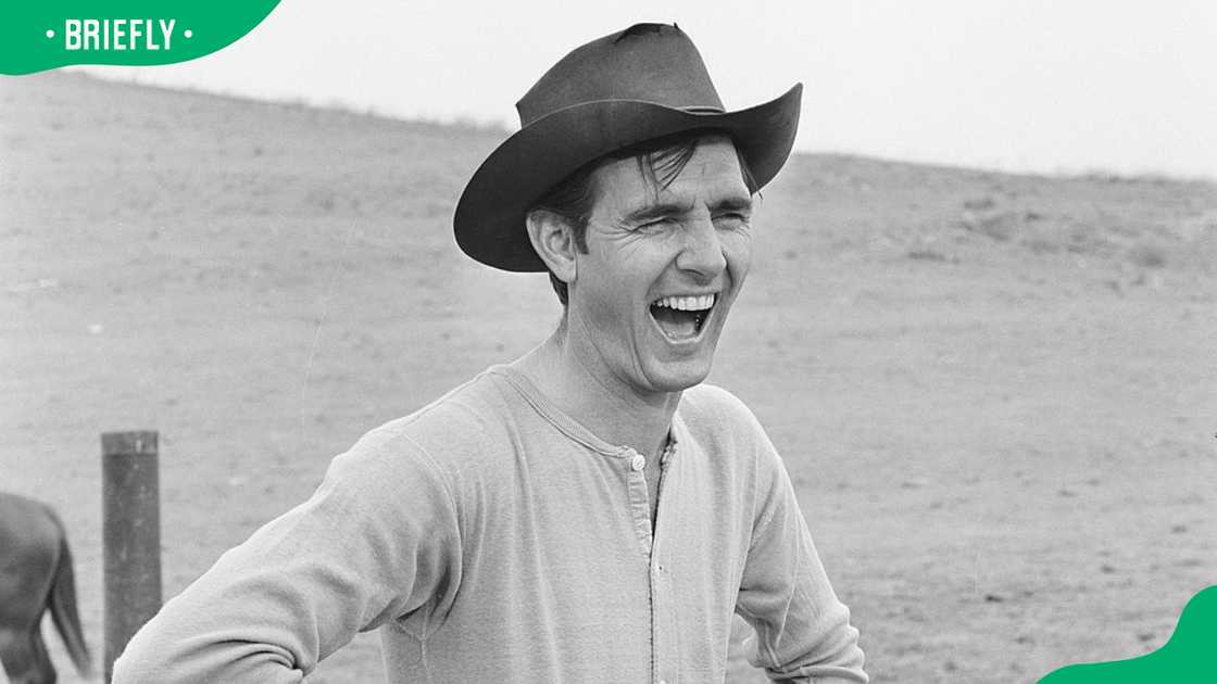 Dennis Weaver in Gunsmoke. Dennis Weaver in Gunsmoke.