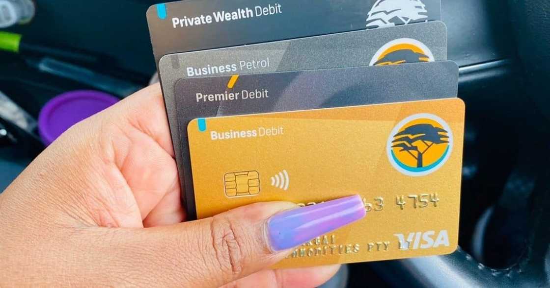 Mzansi, Lady, Flexes, Top, Business, Cards, Viral