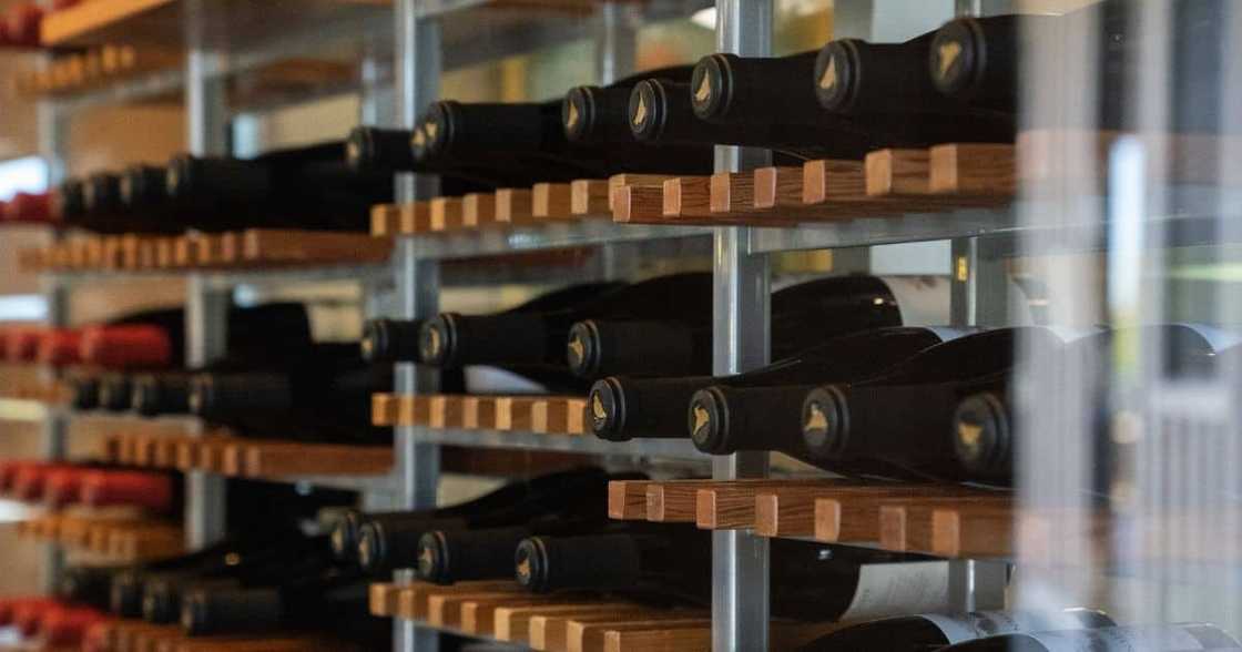 Diplomats, booted, bringing illegal booze into Mzansi. reports Diplomats, booted, bringing illegal booze into Mzansi. reports