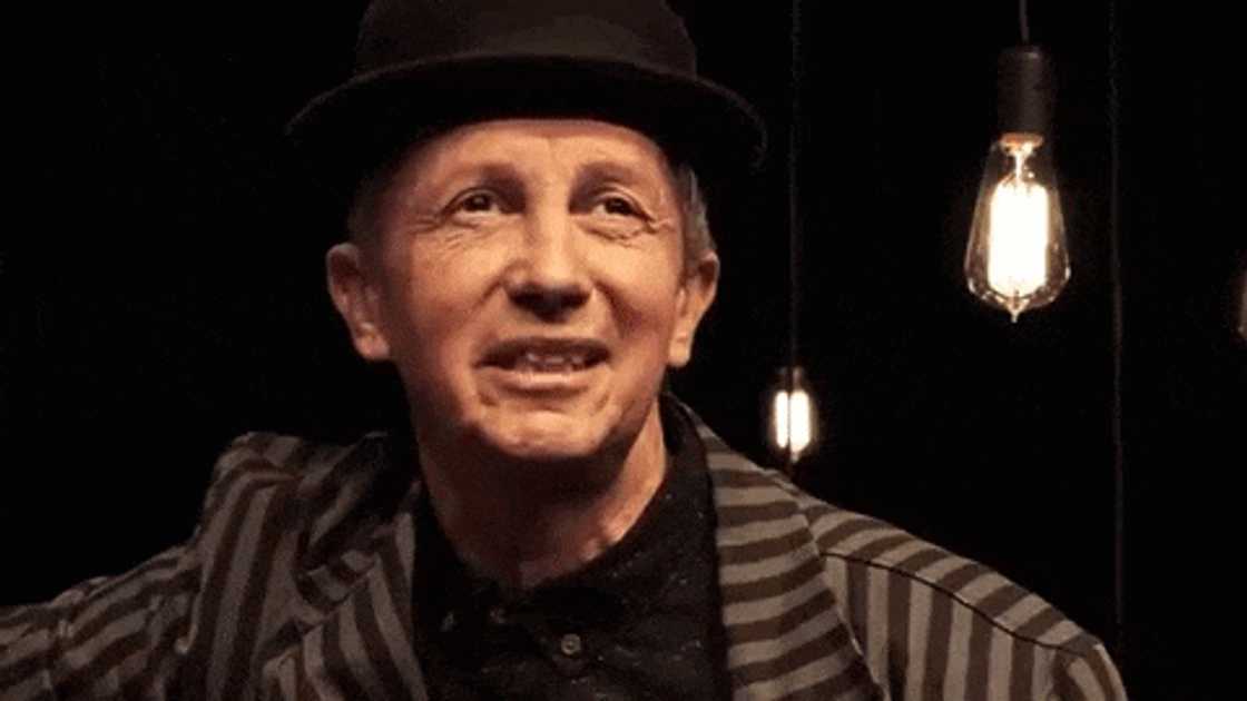 David Kramer bio David Kramer bio