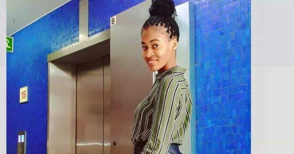 Stunning lady, surprises mom, masters degree, law pls export Stunning lady, surprises mom, masters degree, law pls export