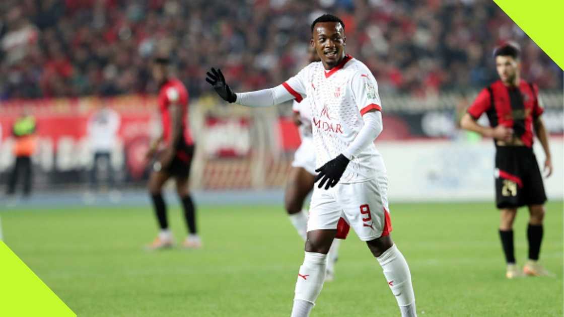 Khanyisa Mayo explains why he didn't join Kaizer Chiefs last summer. Khanyisa Mayo explains why he didn't join Kaizer Chiefs last summer.