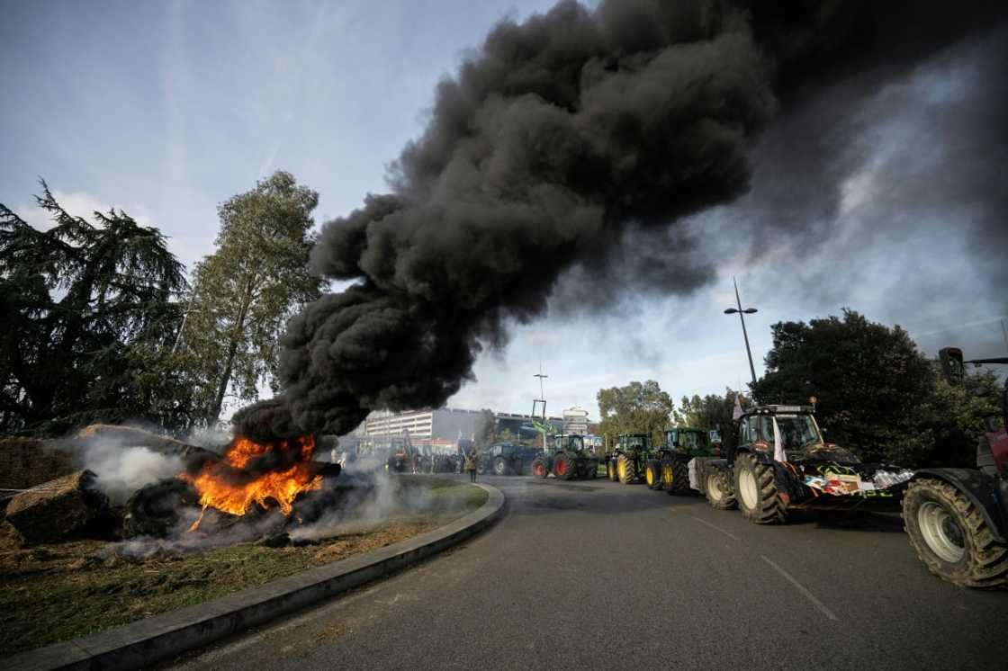 Angry French farmers are keeping up the pressure