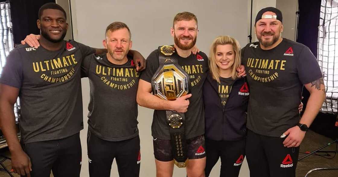 Jan Blachowicz retains his light-heavyweight title, defeating Israel Adesanya