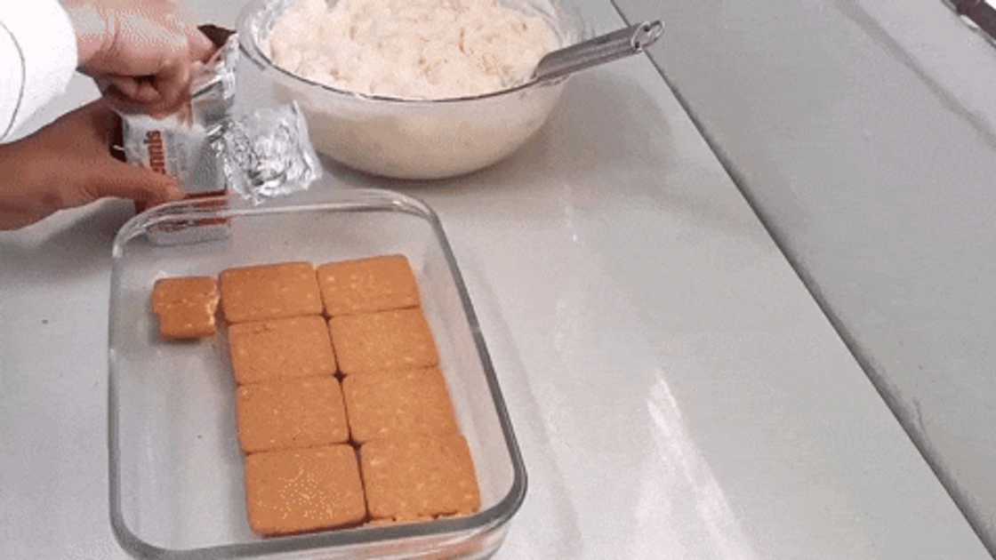 Used your choice of biscuits as the base. Used your choice of biscuits as the base.
