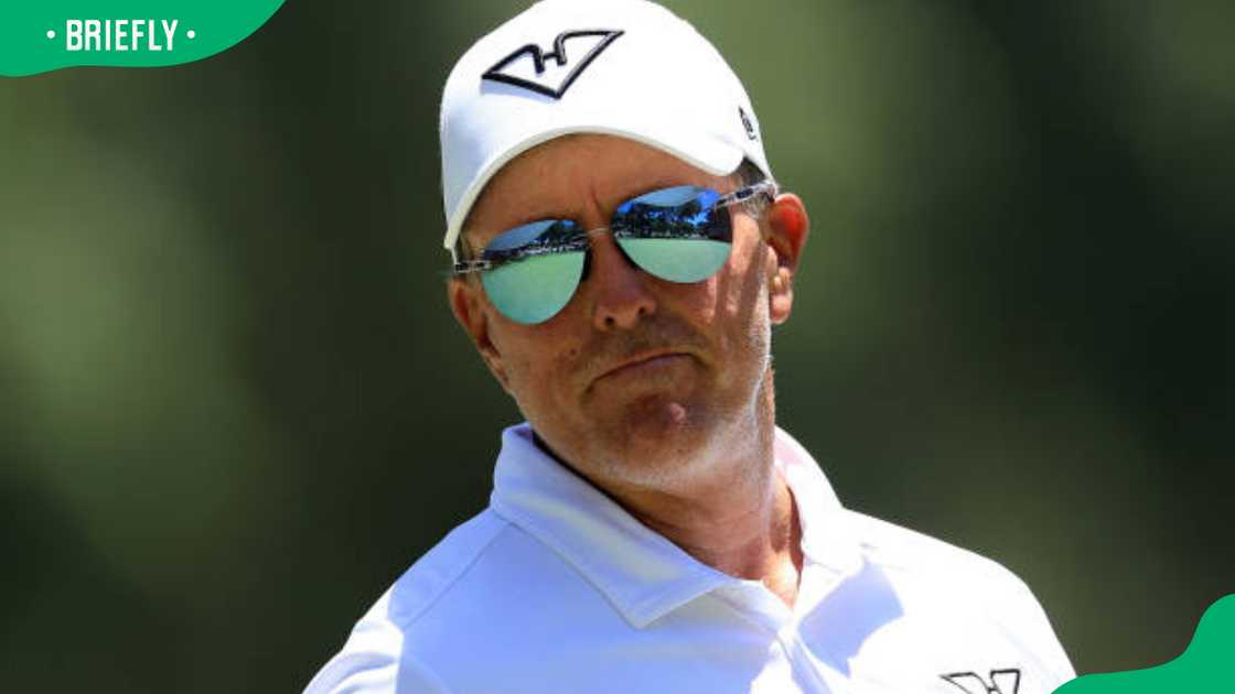Phil Mickelson playing golf Phil Mickelson playing golf