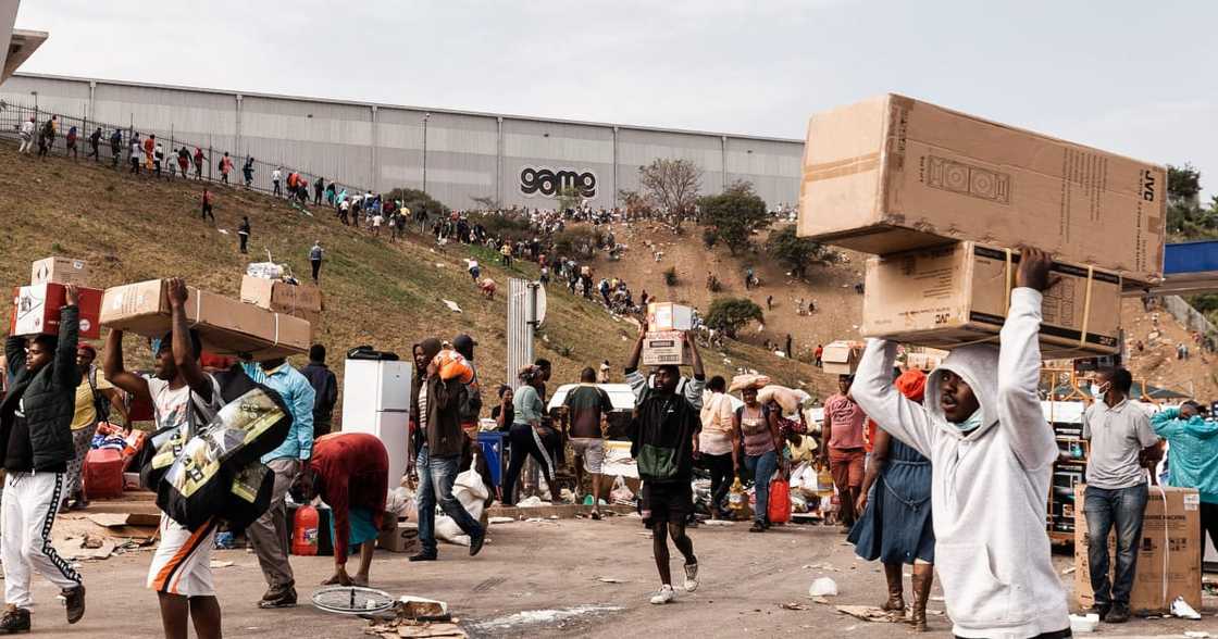 July Unrest, Jacob Zuma, Gauteng, KwaZulu-Natal, Bheki Cele, President Cyril Ramaphosa